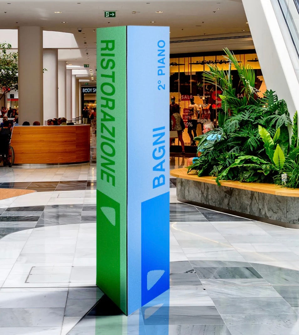 Three-sided Totem 95x200